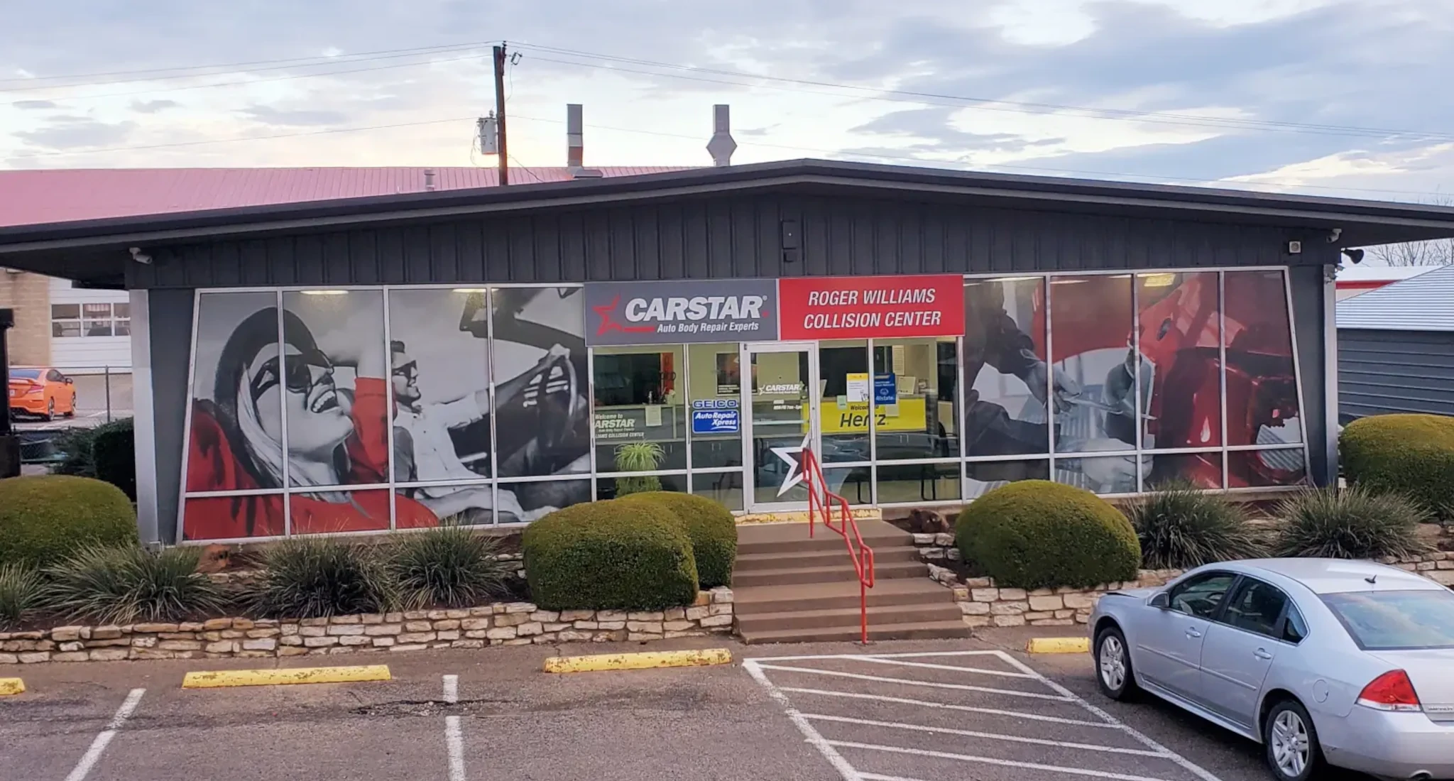 CARSTAR Roger Williams street view
